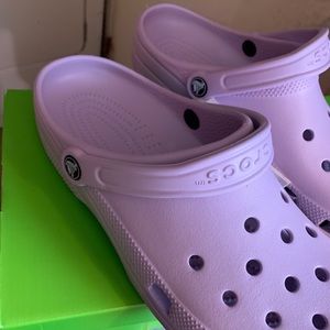 Brand new pair of crocs